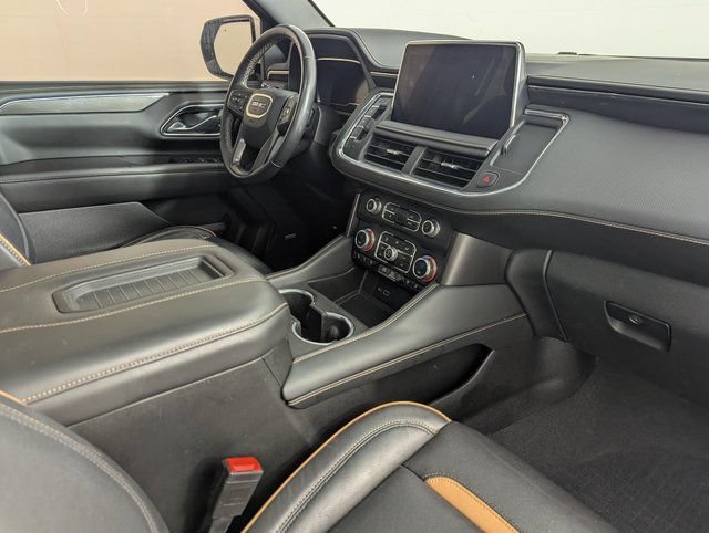 Used 2023 GMC Yukon AT4 w/ Technology Package AWD/4WD image 23