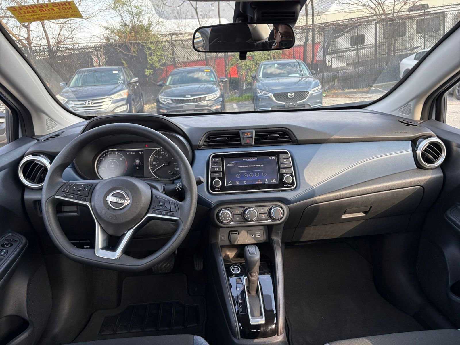 Used 2025 Nissan Versa SV FWD image 31