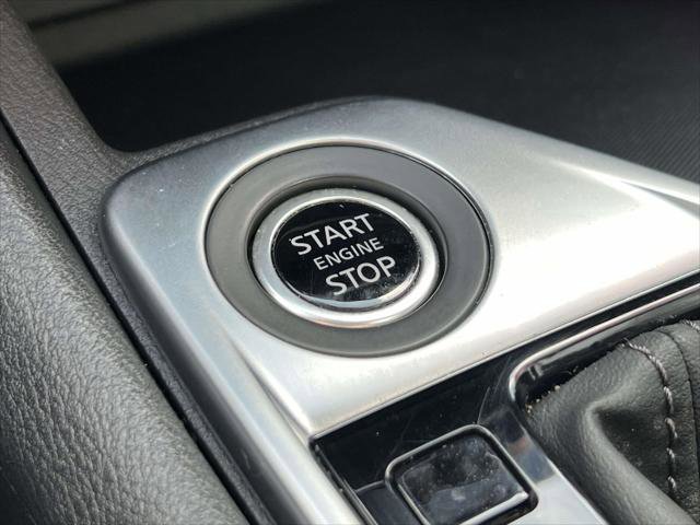 Used 2025 Nissan Sentra SV FWD image 32