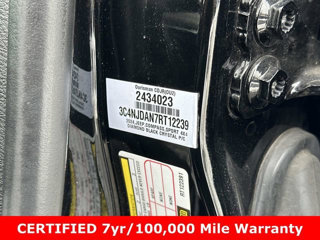Used 2024 Jeep Compass Sport image 31