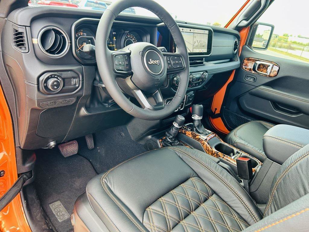 New 2025 Jeep Gladiator Sport w/ Premium Package image 16