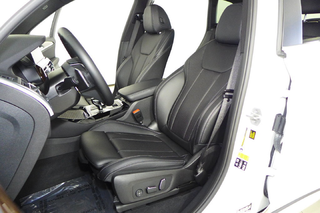 Used 2024 BMW X3 xDrive30i w/ Convenience Package AWD/4WD image 22