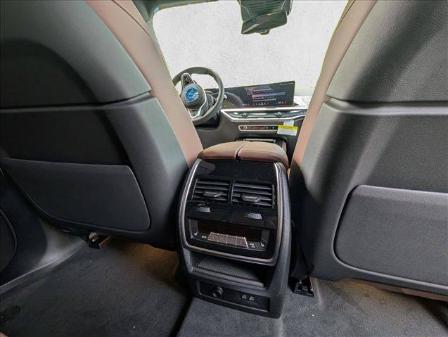 New 2026 BMW X5 xDrive50e w/ M Sport Package AWD/4WD image 22
