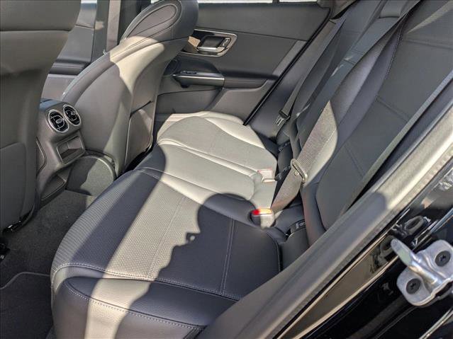 New 2026 Mercedes-Benz GLC 300 4MATIC image 14