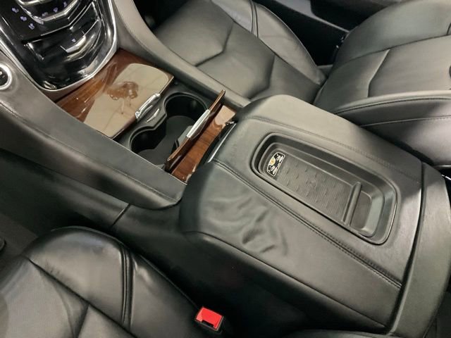 Used 2015 Cadillac Escalade Premium image 18