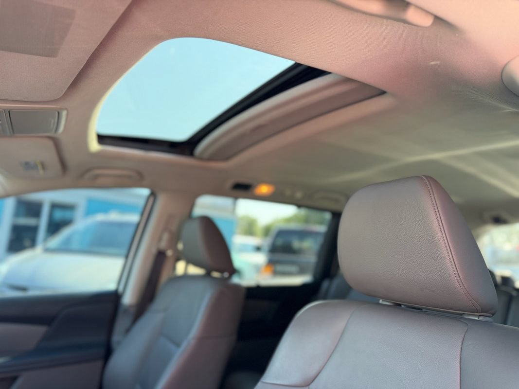 Used 2014 Honda Odyssey EX-L image 14