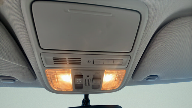 Used 2012 Honda Odyssey Touring image 17