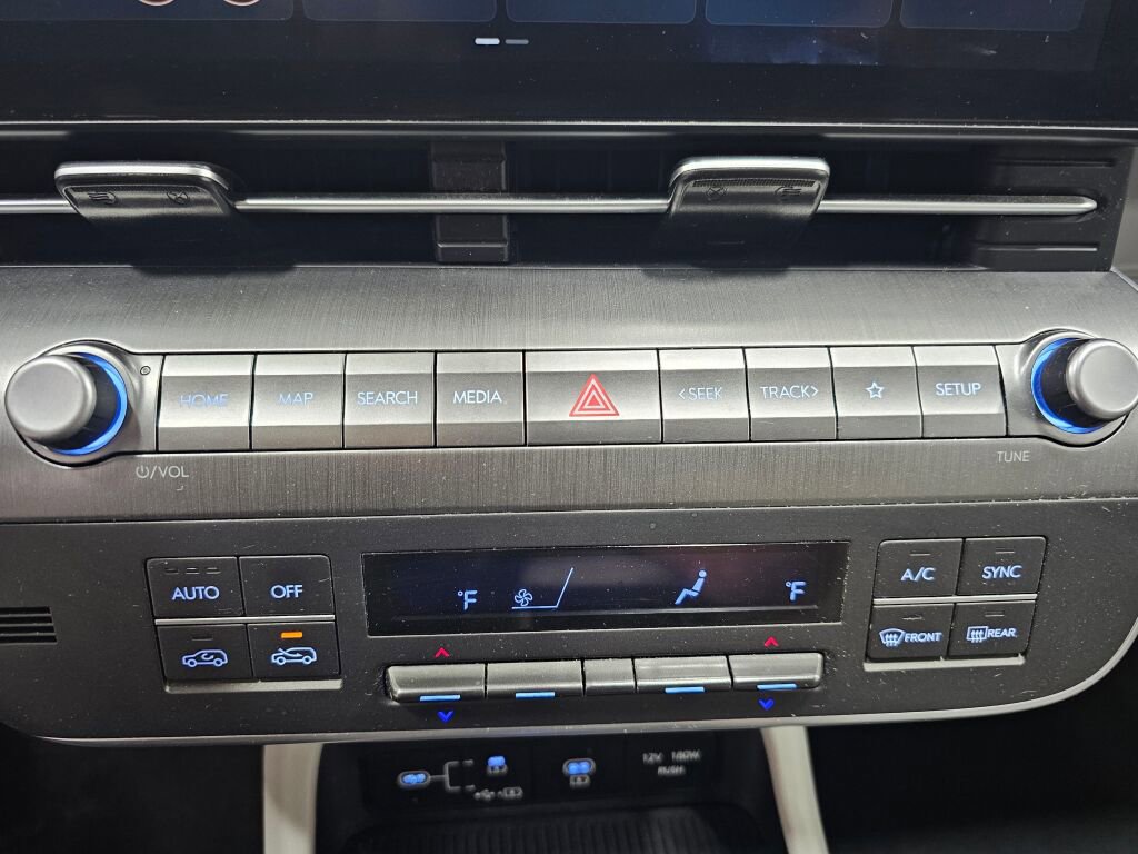 Used 2024 Hyundai Kona SEL FWD image 18