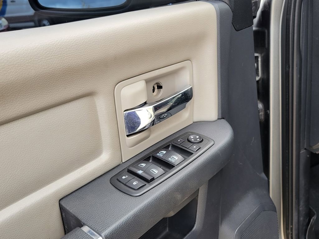 Used 2012 RAM 2500 SLT image 19