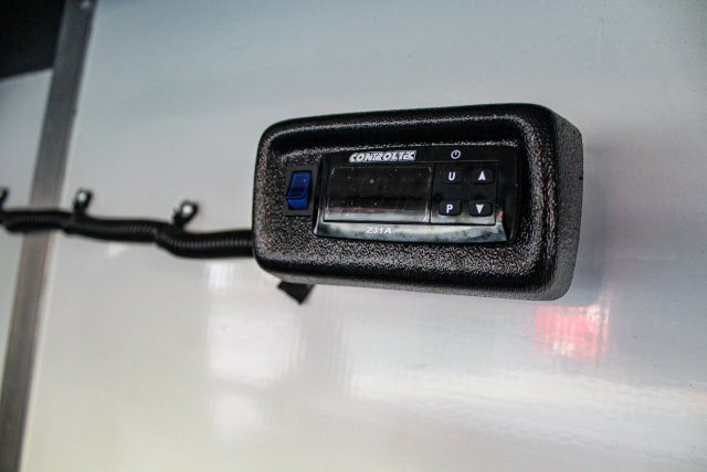 Used 2020 Chevrolet Express 3500 w/ Driver Convenience Package RWD image 27