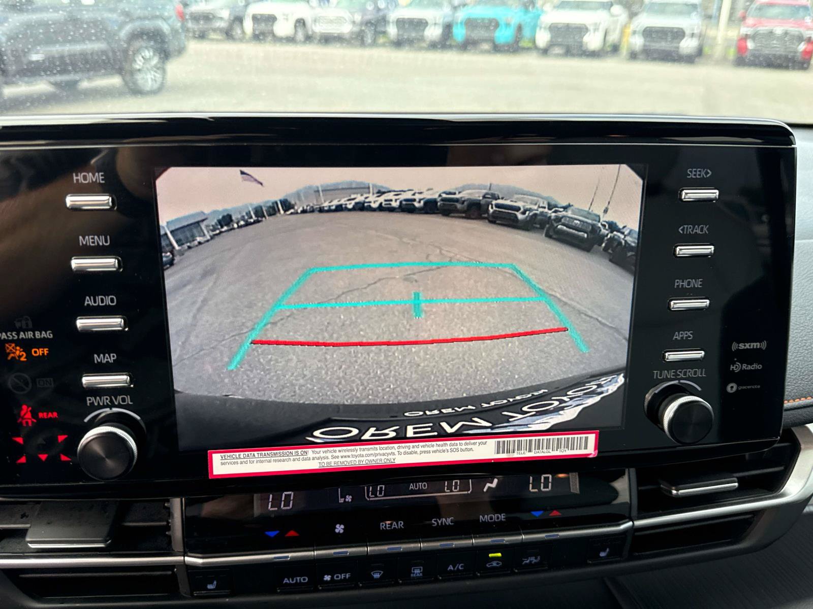 Used 2024 Toyota Sienna XSE FWD image 24