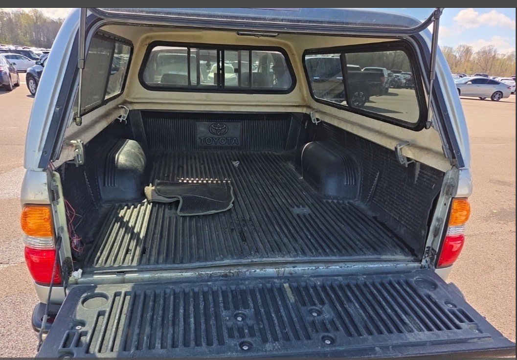 Used 2002 Toyota Tacoma 4x4 Xtracab image 7