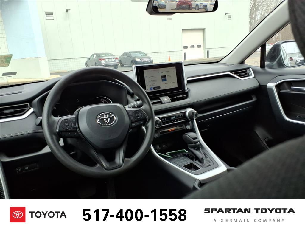Used 2025 Toyota RAV4 XLE image 11