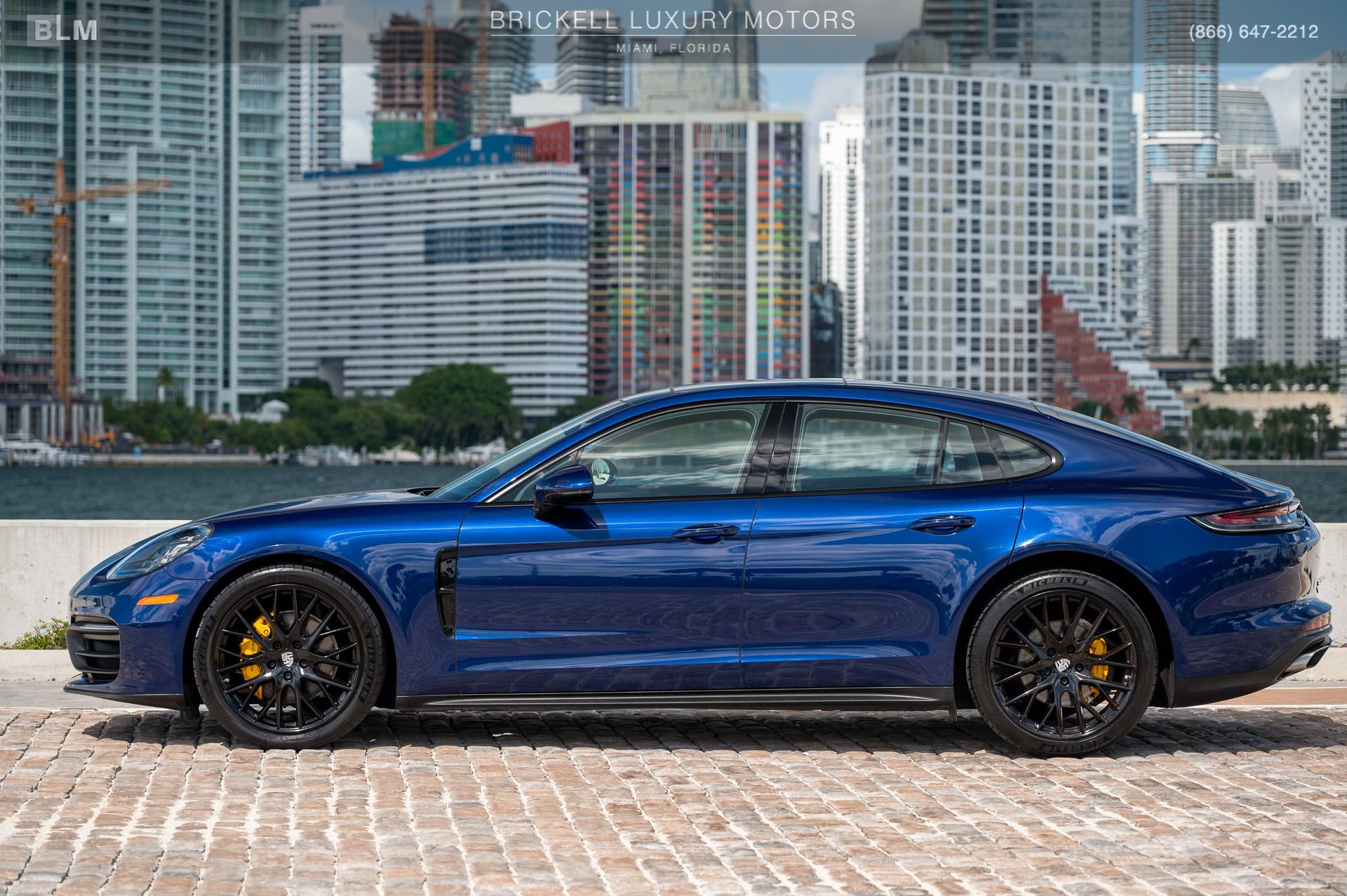 Used 2022 Porsche Panamera image 10