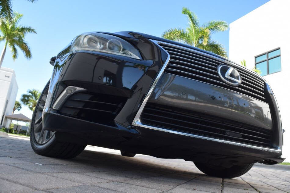 Used 2013 Lexus LS 460 AWD w/ Comfort Pkg image 13