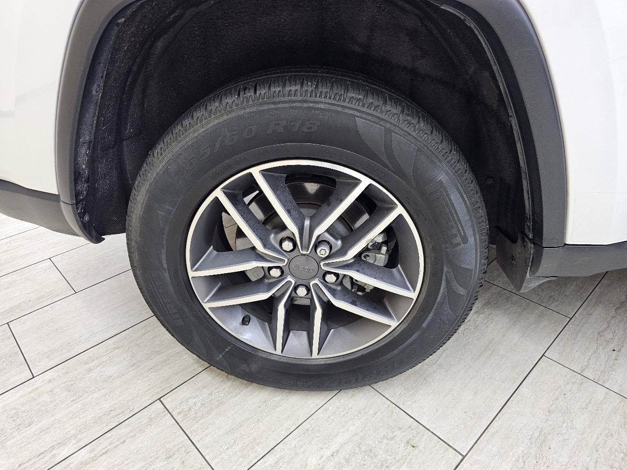 Used 2021 Jeep Grand Cherokee Limited RWD image 41