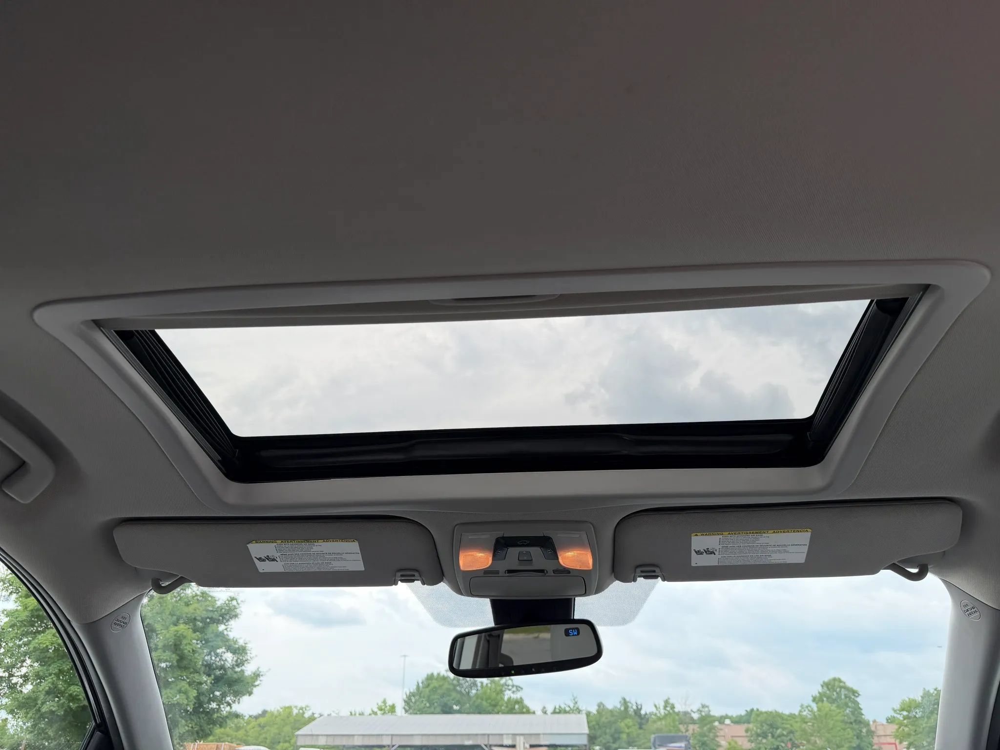Used 2018 Toyota Sienna XLE w/ XLE Navigation Package AWD/4WD image 18