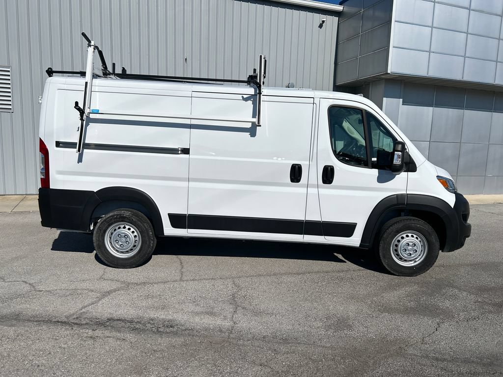 Used 2025 RAM ProMaster 2500 w/ Safety Group FWD image 7