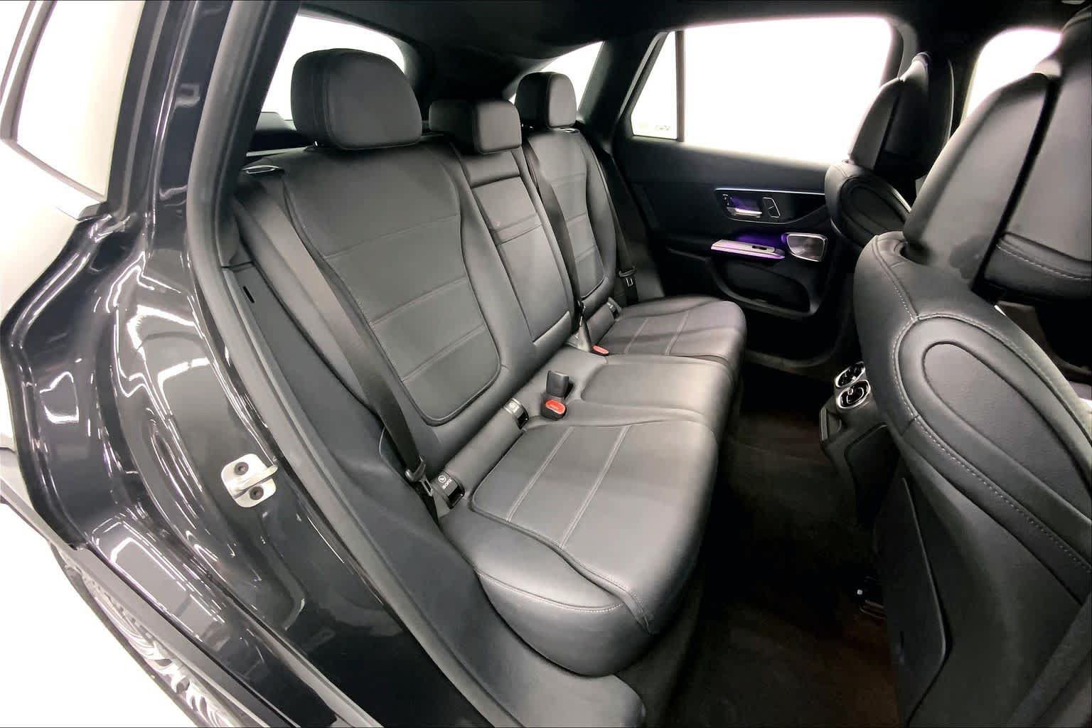 Used 2026 Mercedes-Benz GLC 300 image 13