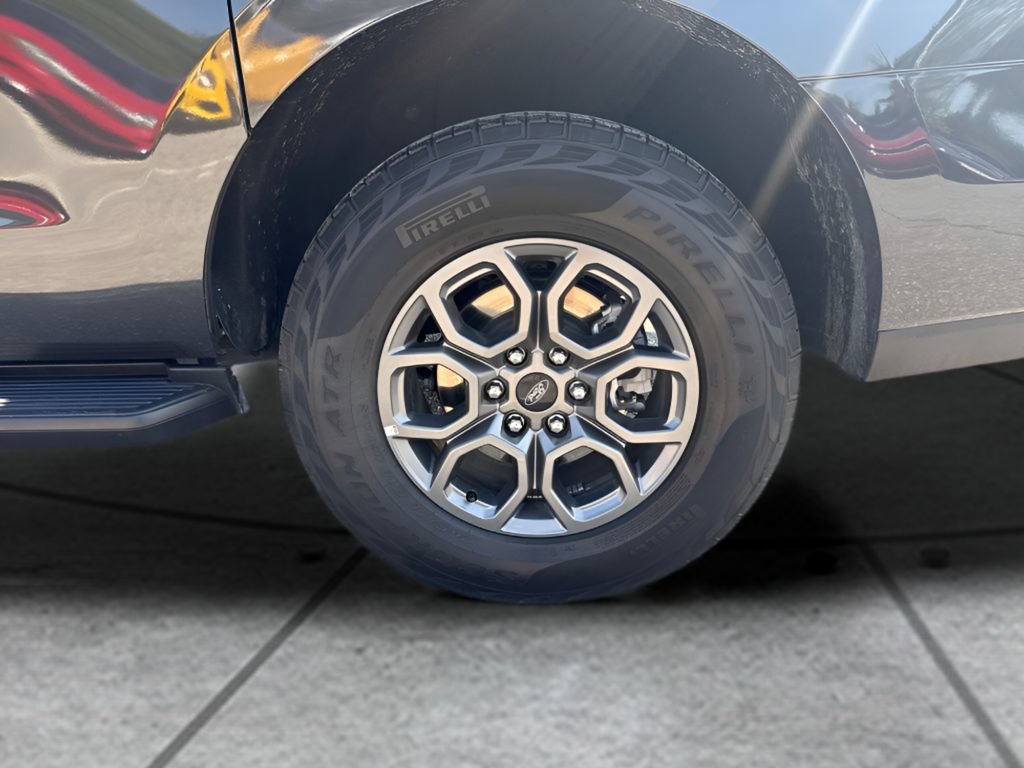 Used 2025 Ford Expedition Max Active RWD image 30