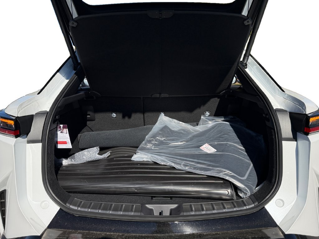 New 2026 Lexus RZ 450e AWD w/ Accessory Package (2T) image 8