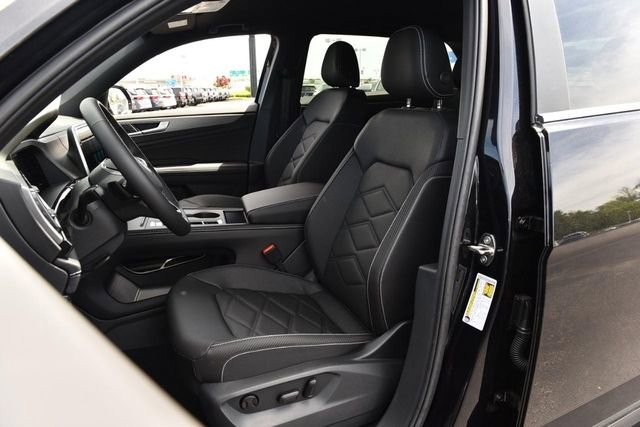 New 2026 Volkswagen Atlas Cross Sport SE AWD/4WD image 18