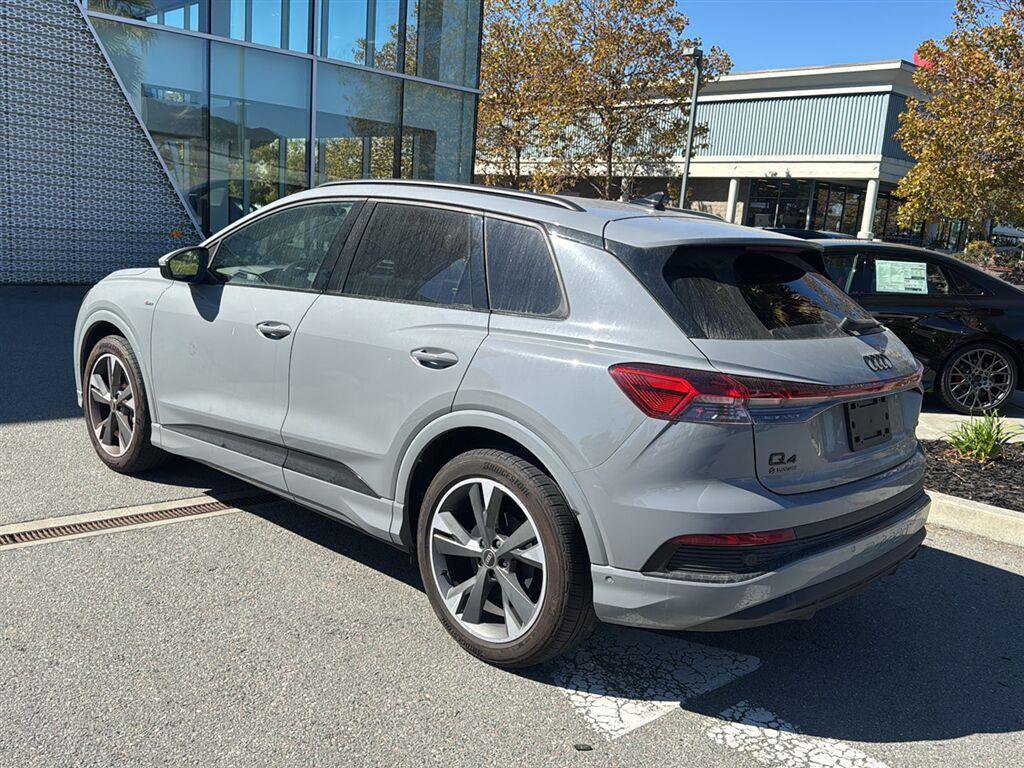 Used 2024 Audi Q4 e-tron Prestige w/ Black Optic Package AWD/4WD image 8