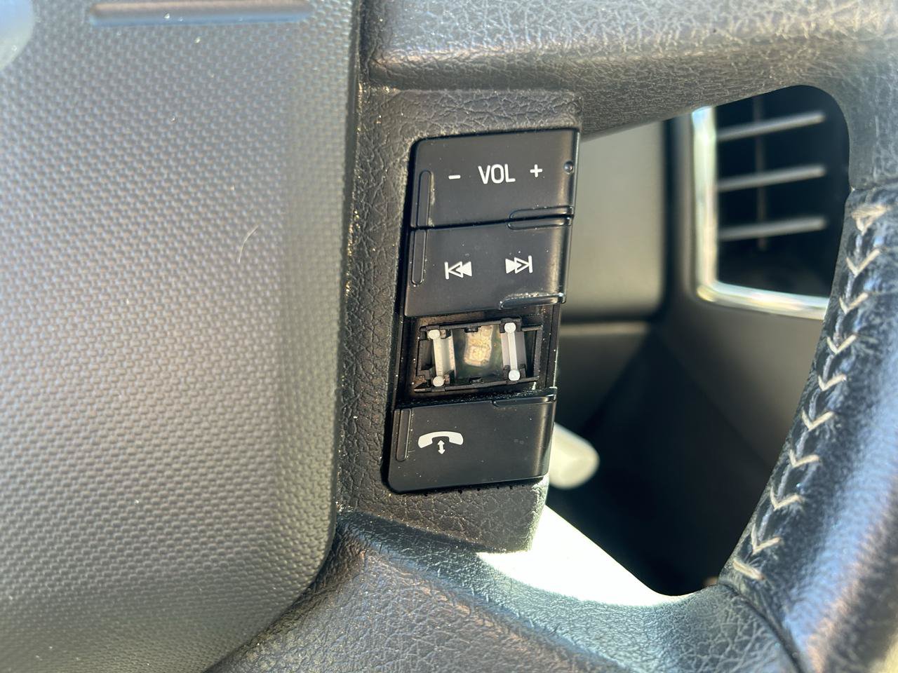 Used 2008 Ford Edge Limited FWD image 19