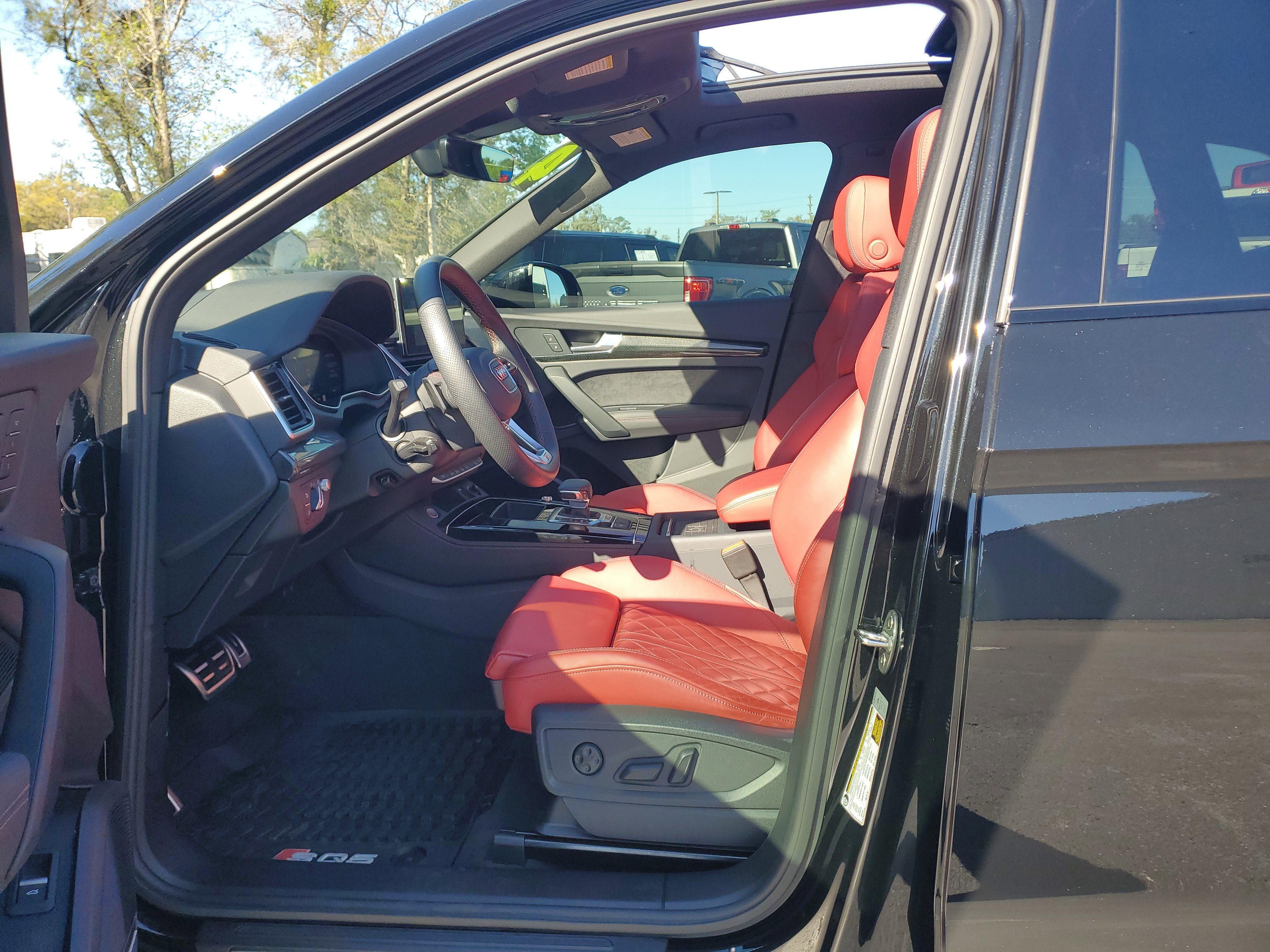 Used 2024 Audi SQ5 Prestige image 19