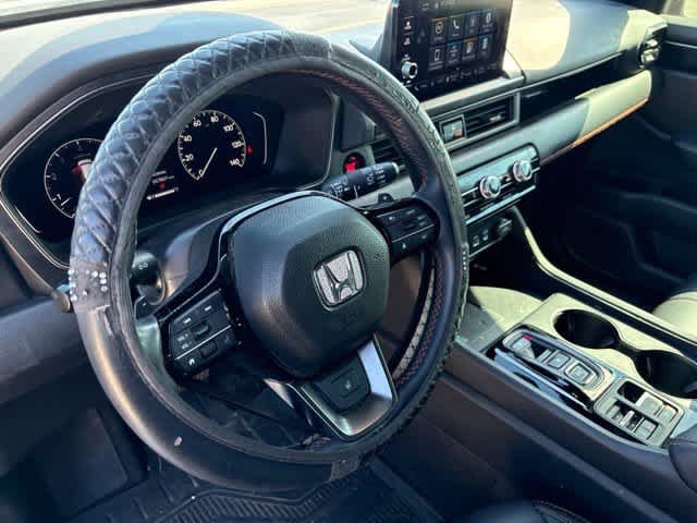 Used 2024 Honda Pilot TrailSport image 10