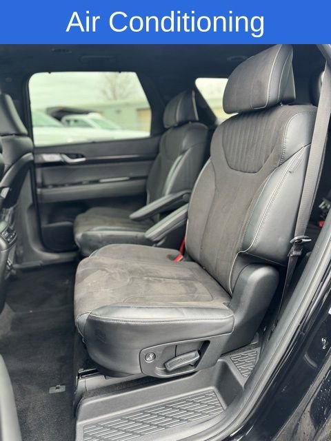 Used 2024 Hyundai Palisade Calligraphy image 17