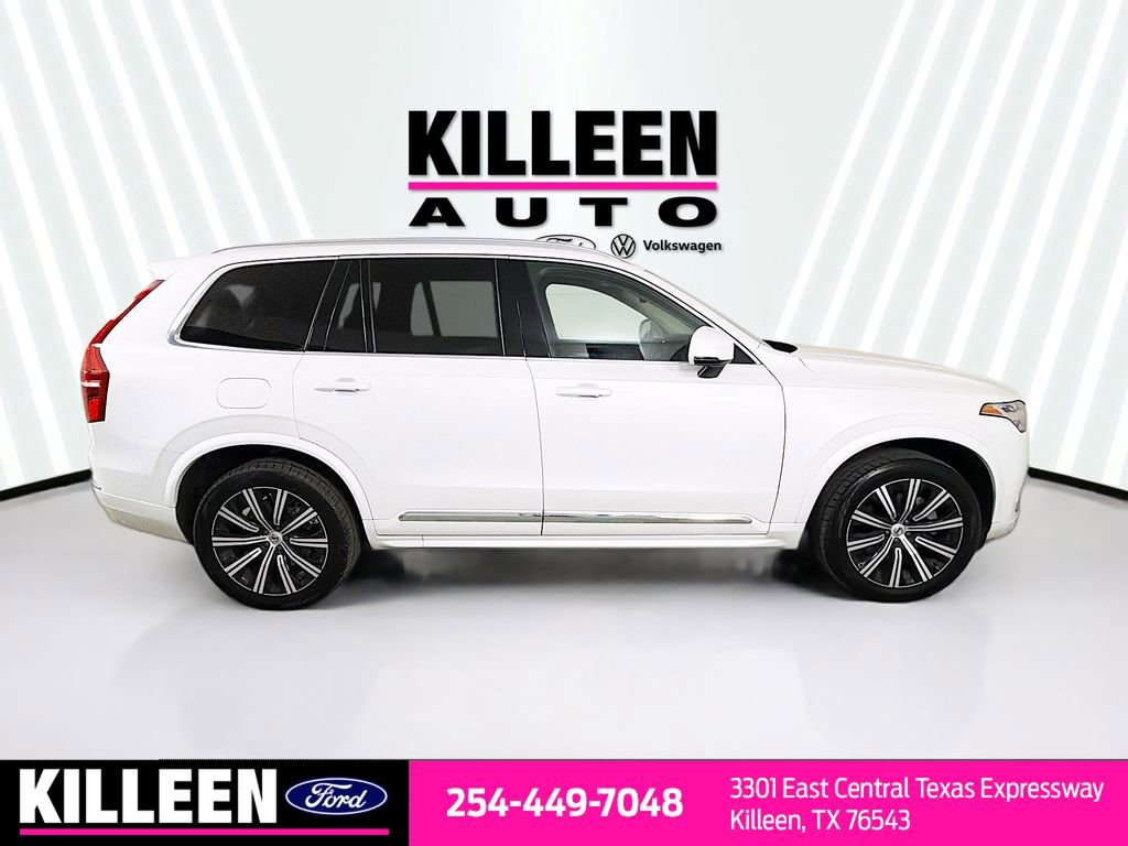 Used 2024 Volvo XC90 B5 Core w/ Protection Package Premier image 9