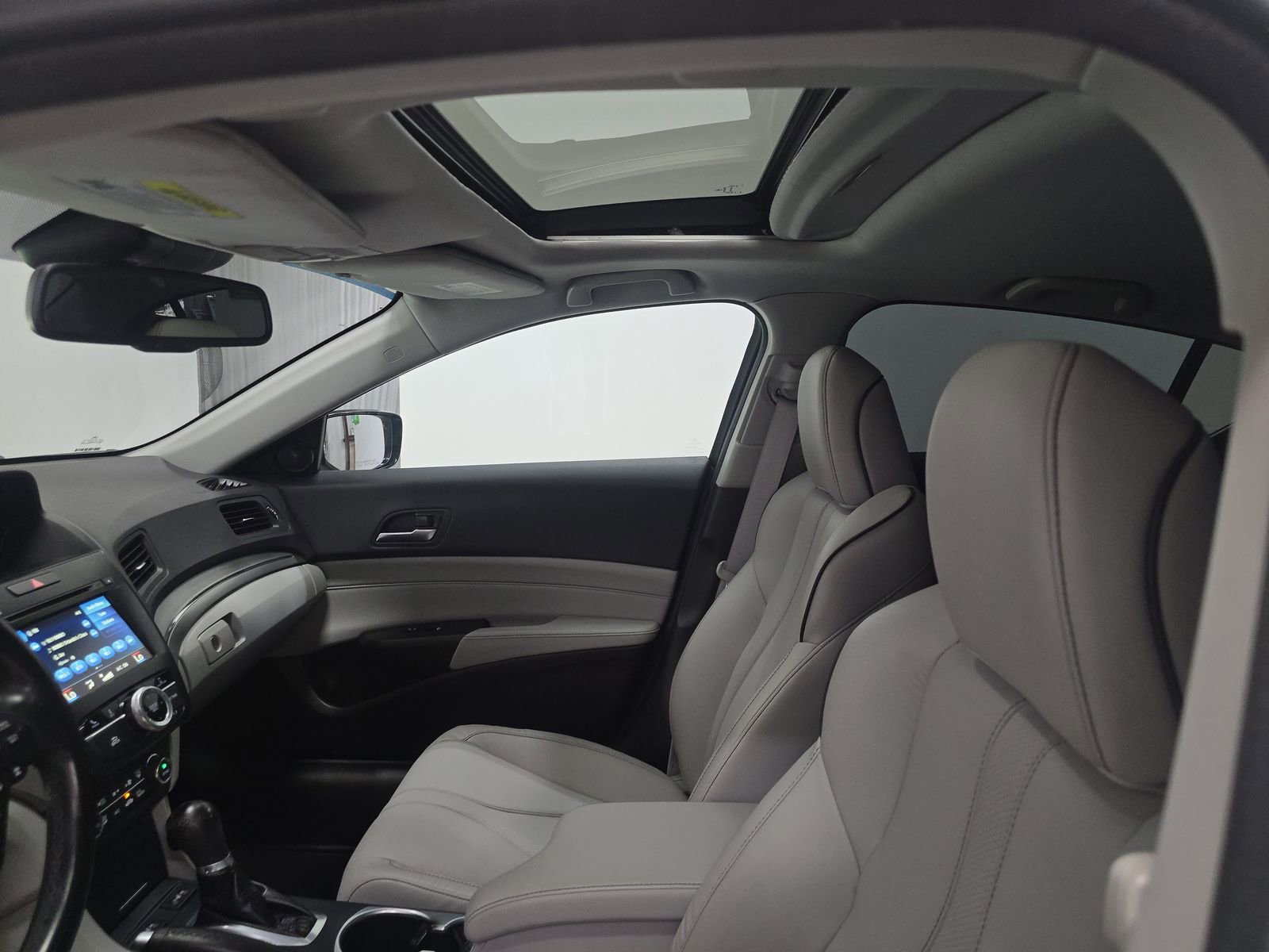 Used 2020 Acura ILX w/ Premium Package image 14