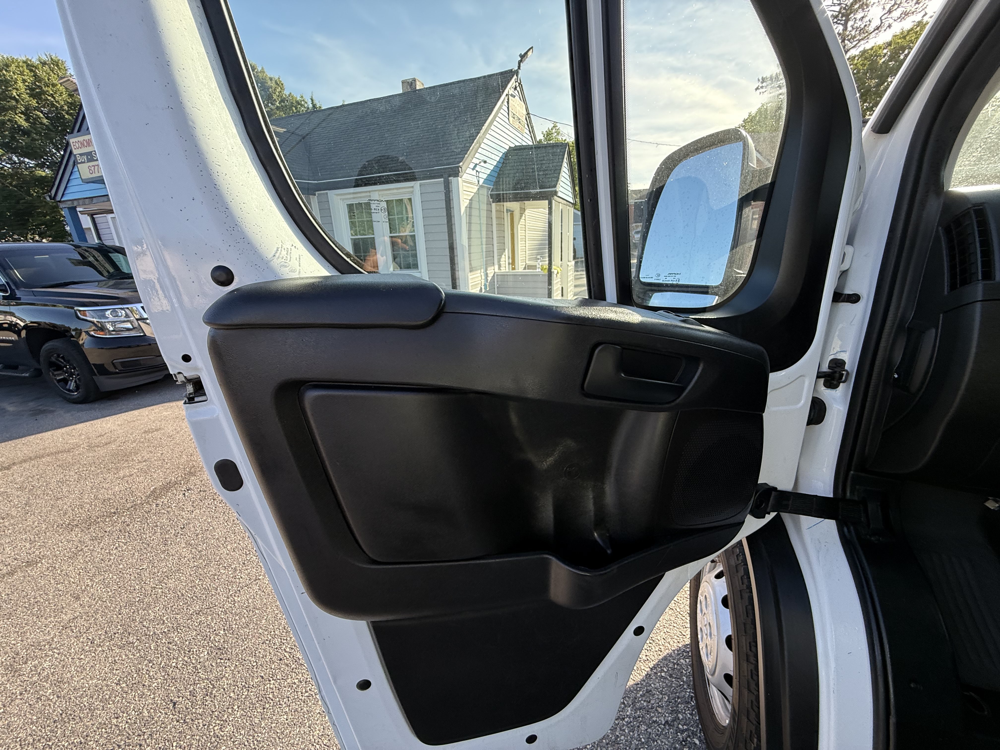 Used 2023 RAM ProMaster 2500 FWD image 15