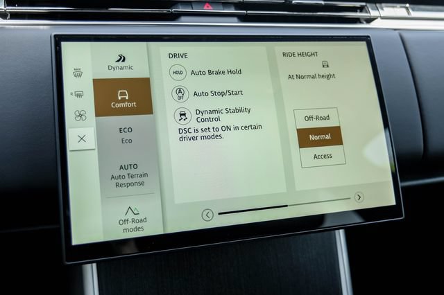 New 2026 Land Rover Range Rover SE AWD/4WD image 38