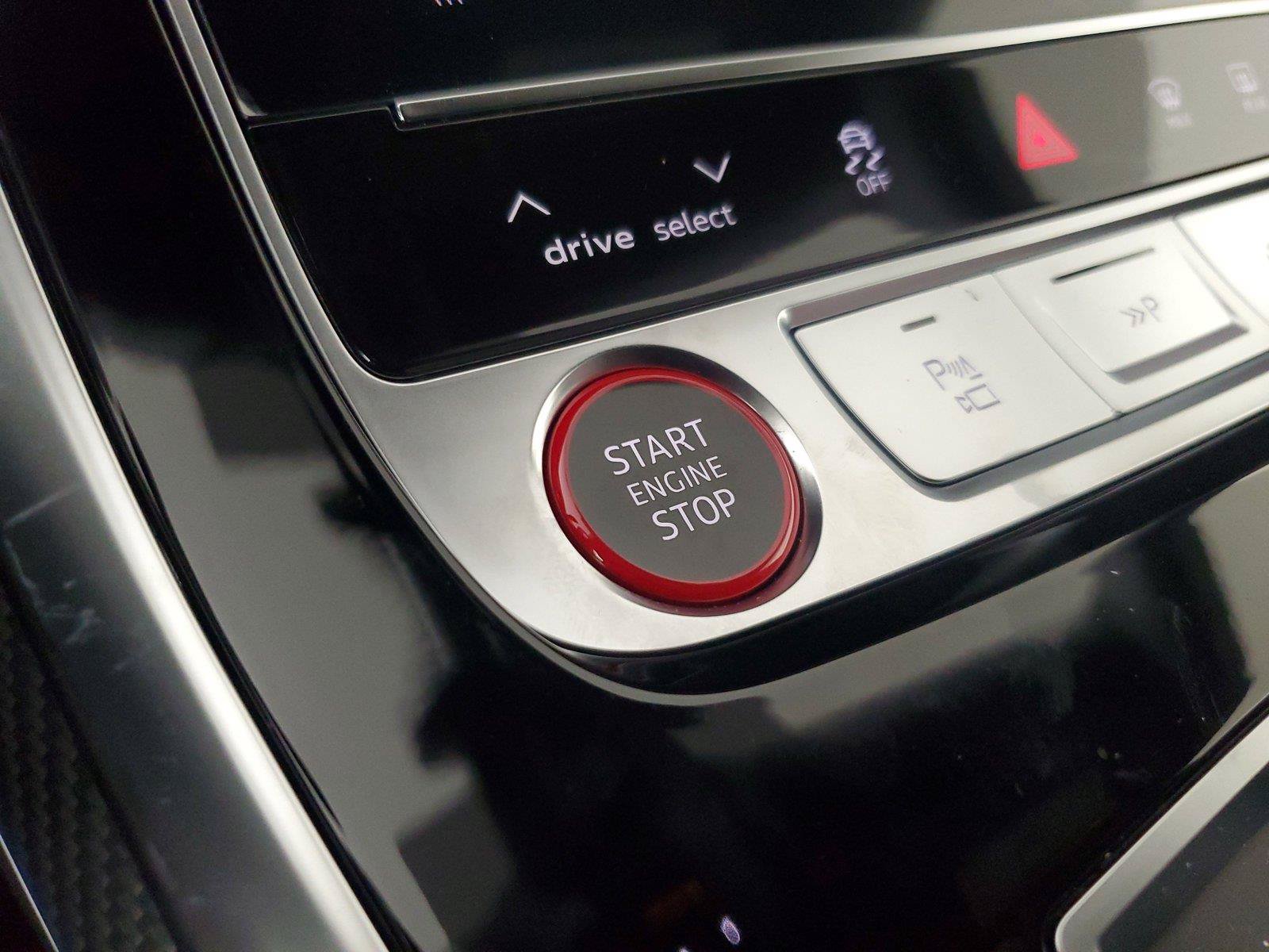 New 2026 Audi RS Q8 performance AWD/4WD image 32
