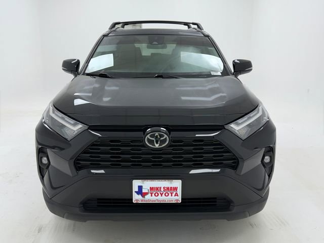 Used 2025 Toyota RAV4 XLE Premium AWD/4WD image 3