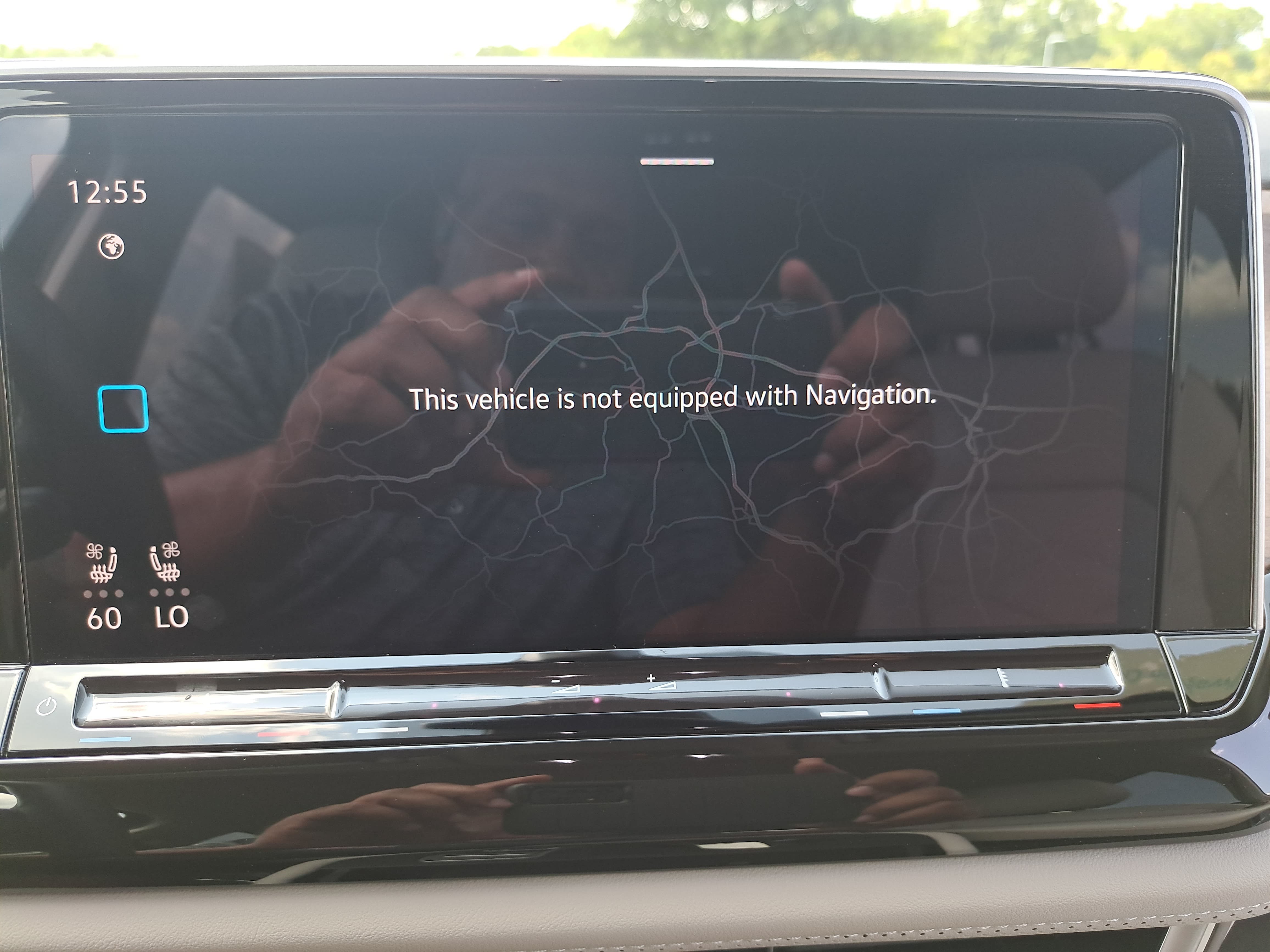 Certified 2025 Volkswagen Atlas SE FWD image 23