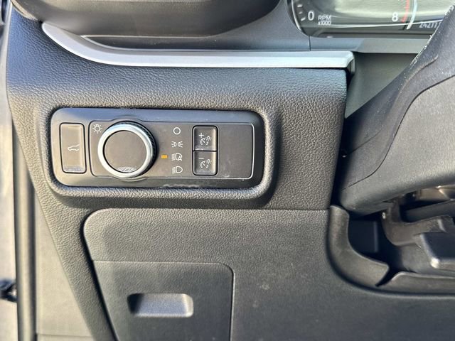 Used 2023 Ford Explorer XLT RWD image 32