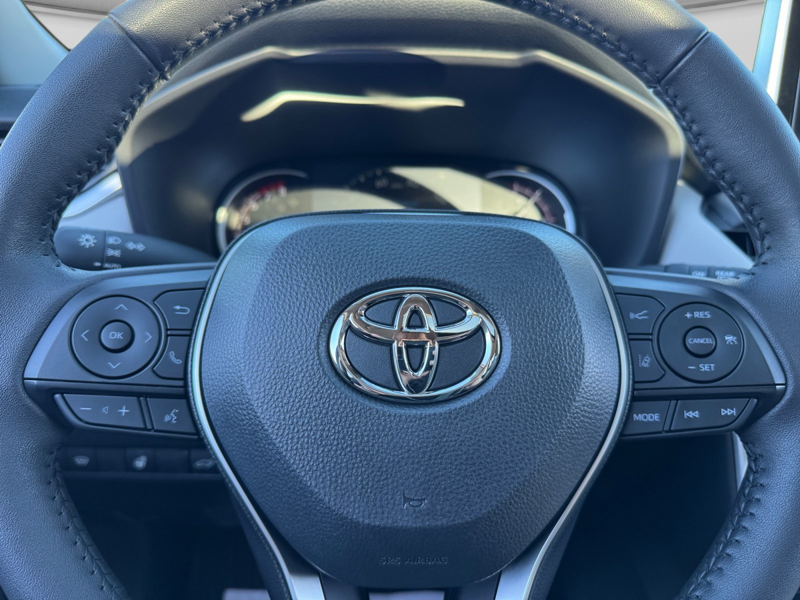 Used 2025 Toyota RAV4 XLE w/ Convenience Package AWD/4WD image 19