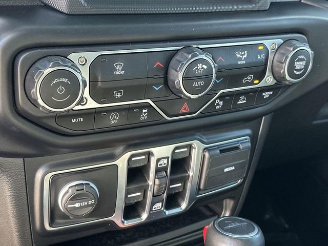 Used 2022 Jeep Gladiator Overland image 38
