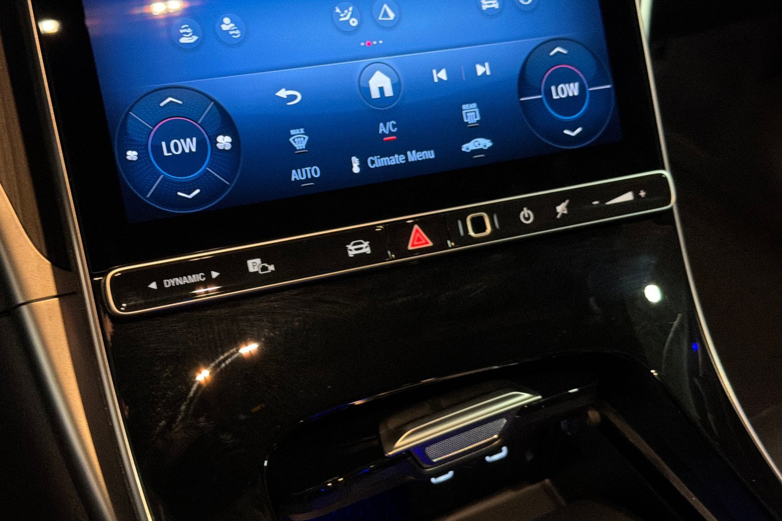 New 2026 Mercedes-Benz C 300 Sedan image 18