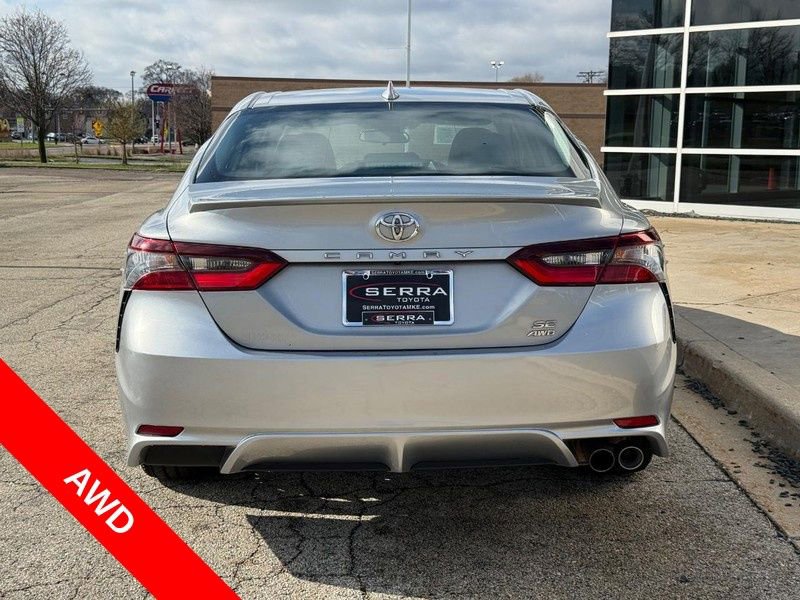 Used 2024 Toyota Camry SE AWD/4WD image 4
