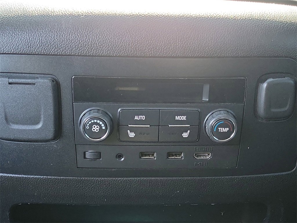 Used 2017 Chevrolet Suburban Premier image 16