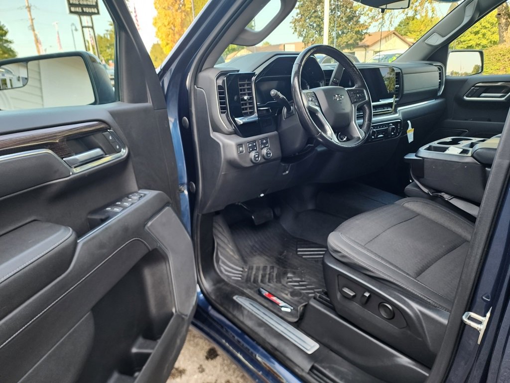 Used 2022 Chevrolet Silverado 1500 RST w/ Z71 Off-Road Package image 16