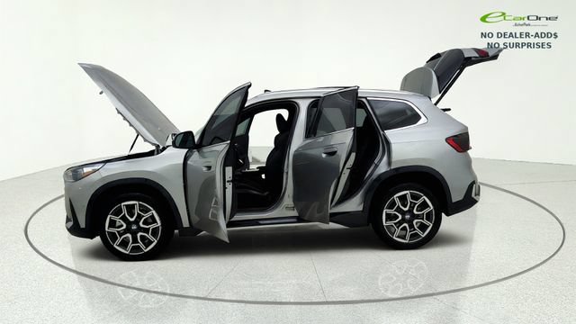Used 2025 BMW X1 xDrive28i AWD/4WD image 12