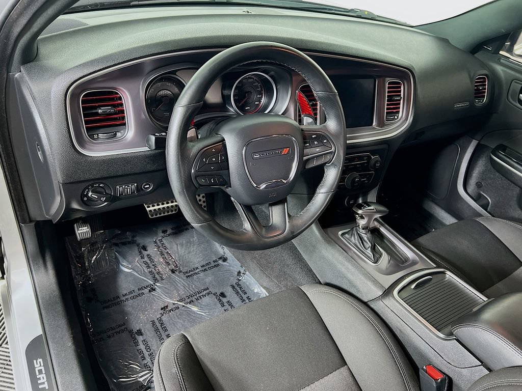Used 2019 Dodge Charger Scat Pack w/ Dynamics Package RWD image 9