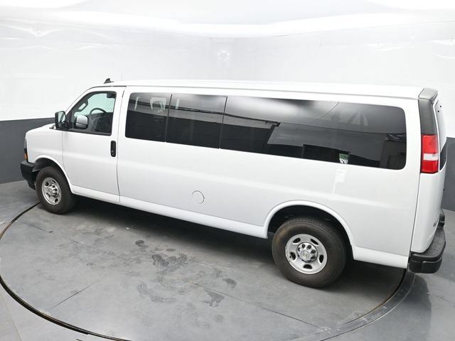 Used 2024 Chevrolet Express 3500 LS RWD image 28