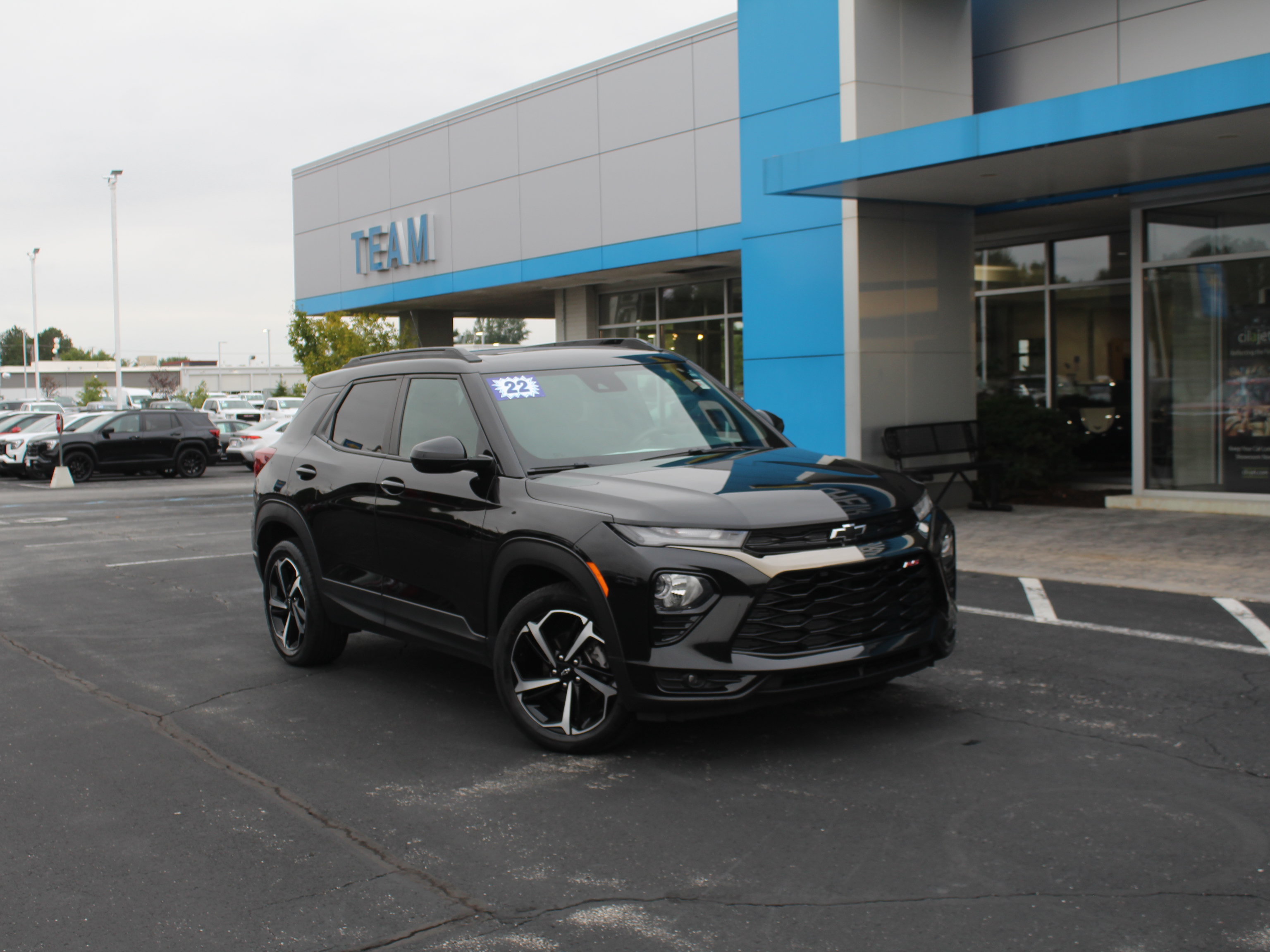 Certified 2022 Chevrolet TrailBlazer RS w/ Sun and Liftgate Package AWD/4WD image 4
