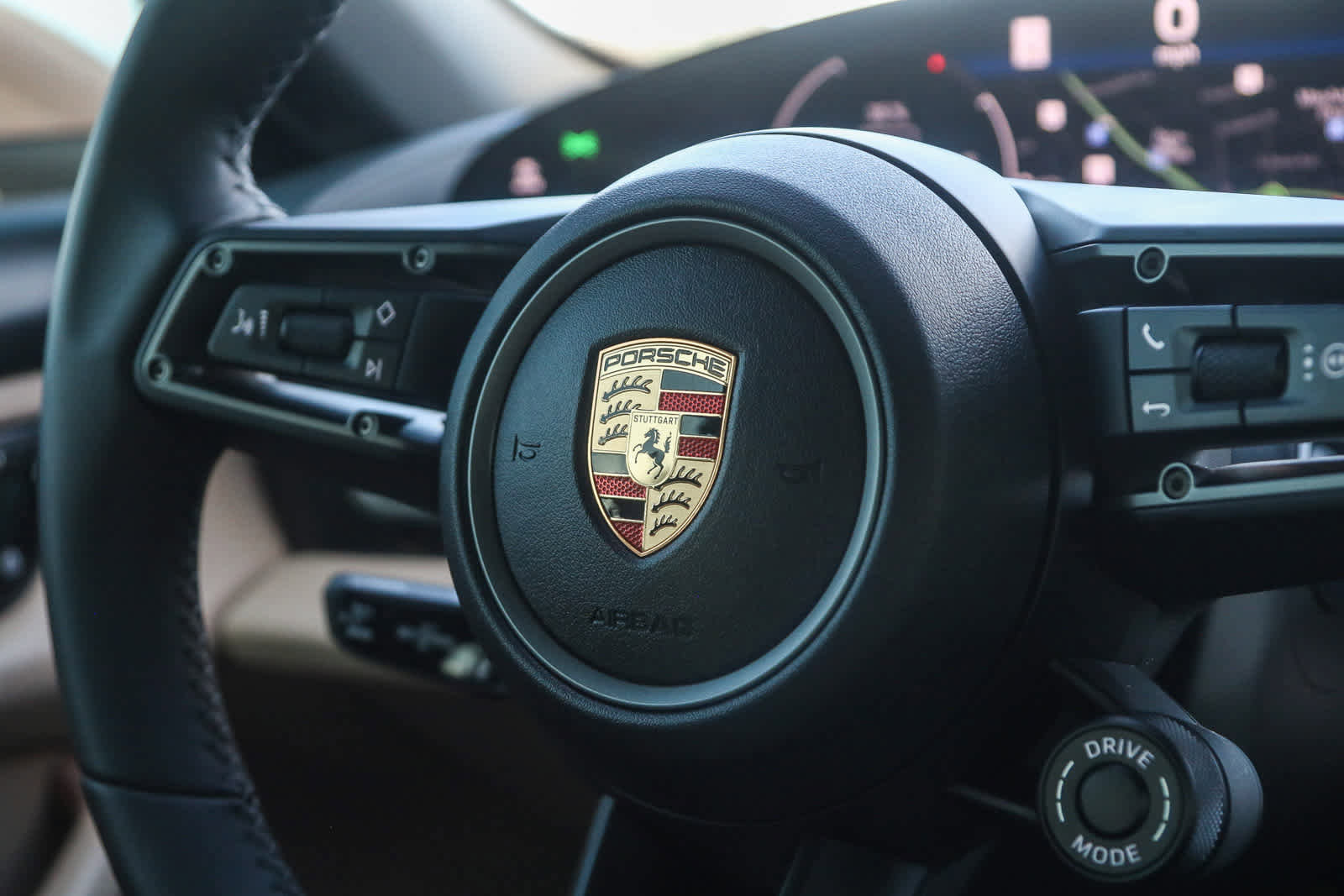 Used 2025 Porsche Taycan 4S image 21